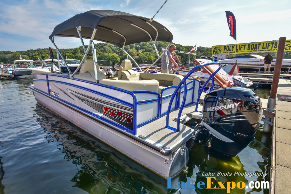 Fall In Water Boat Show-069.jpg